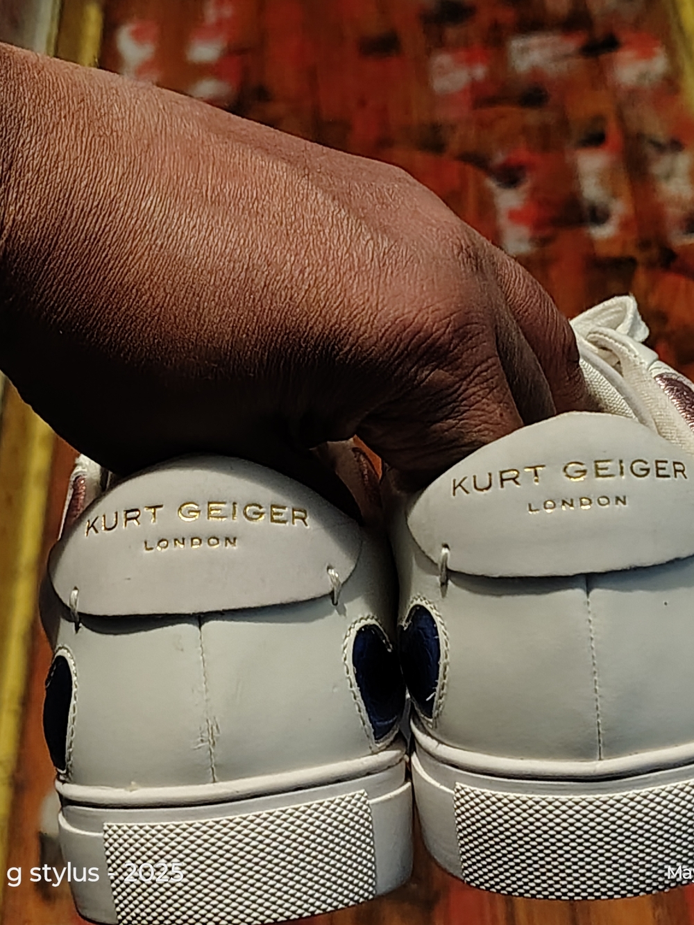 😎🔥🔥 KURT GEIGER - White Leather Sneakers with Metallic Leather Hearts 🌈 - Picture 7 of 15